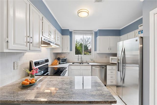 4246 D Youville Trace, Atlanta, GA 30341