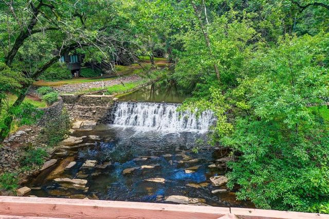 4246 D Youville Trace, Atlanta, GA 30341