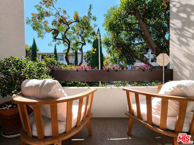 950 N Kings Road 168, West Hollywood, CA 90069