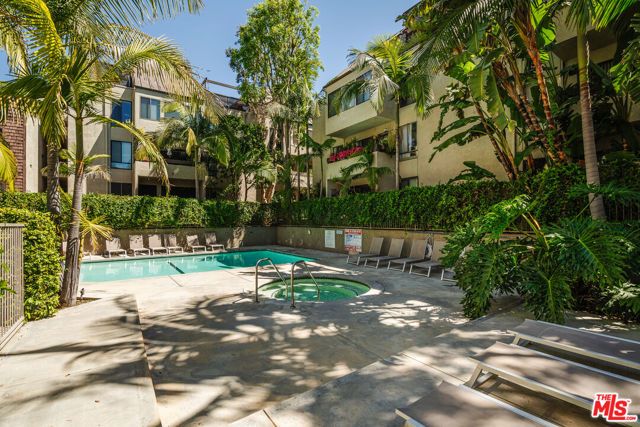950 N Kings Road 168, West Hollywood, CA 90069