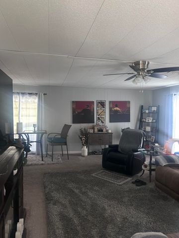 1343 W Morton Avenue 84, Porterville, CA 93257