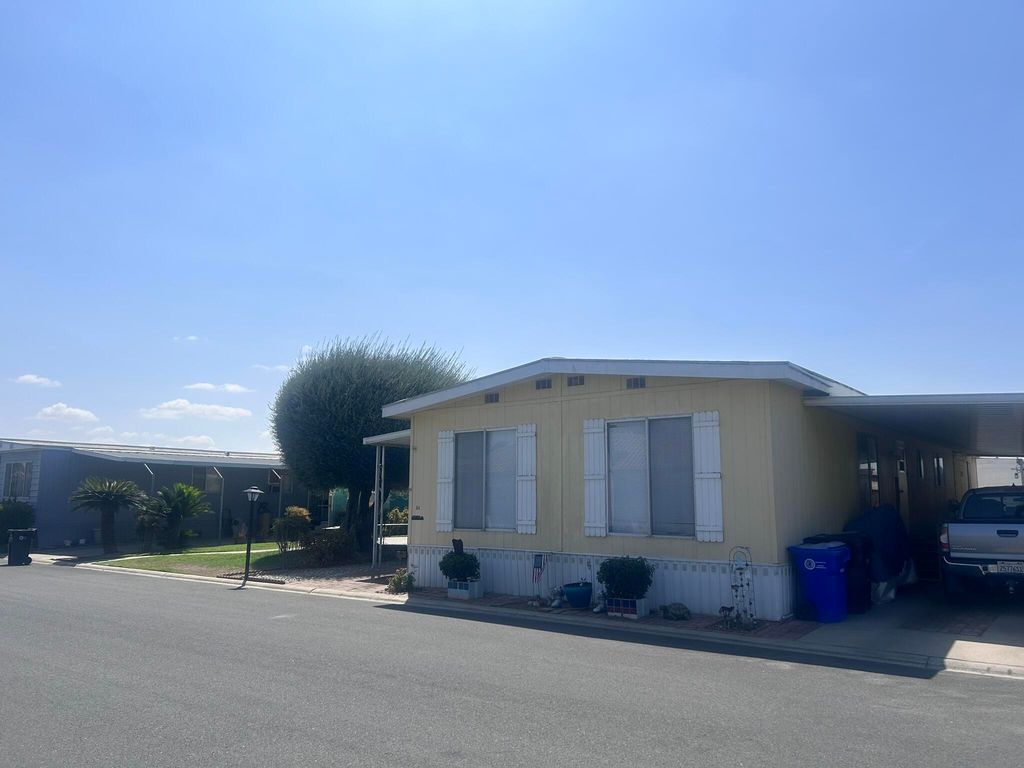 1343 W Morton Avenue 84, Porterville, CA 93257