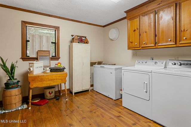 584 Cherry Rose Lane, Canton, MS 39046