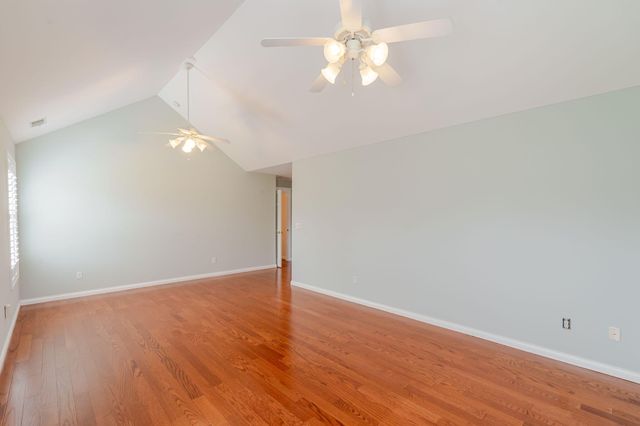 2606 Sweetgum Court, Valparaiso, IN 46383