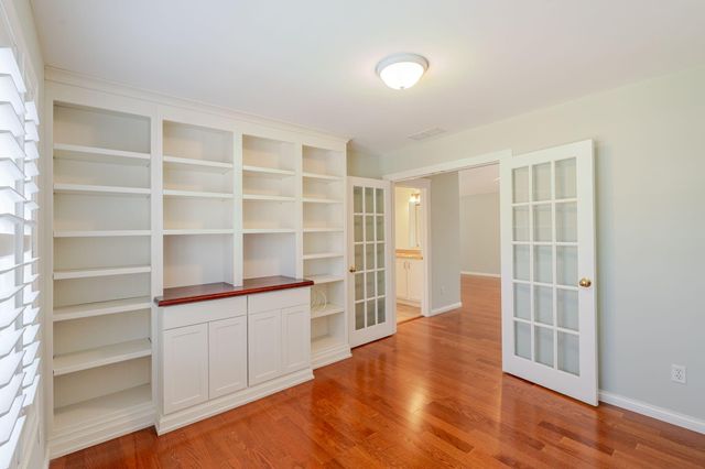 2606 Sweetgum Court, Valparaiso, IN 46383