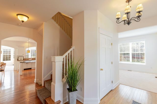 2606 Sweetgum Court, Valparaiso, IN 46383