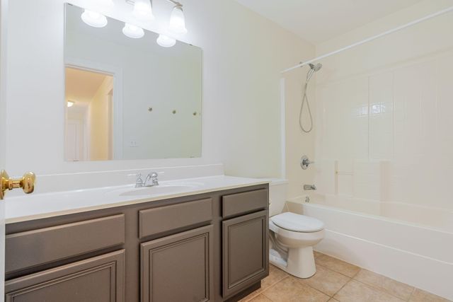 2606 Sweetgum Court, Valparaiso, IN 46383