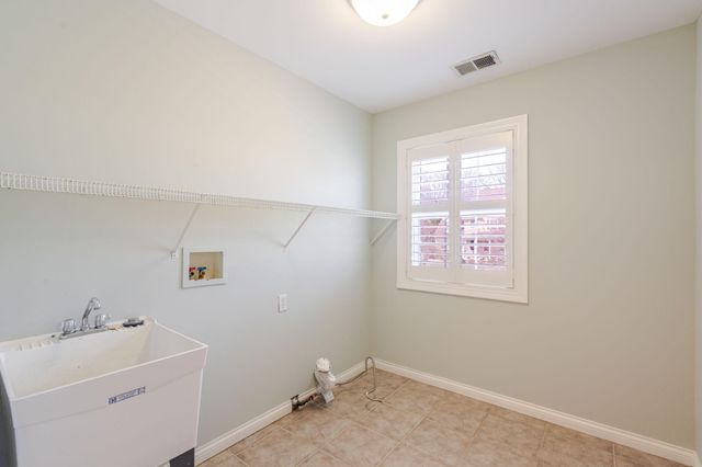 2606 Sweetgum Court, Valparaiso, IN 46383