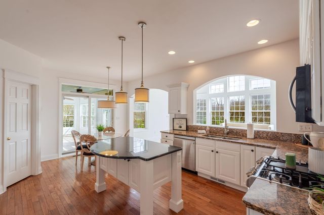 2606 Sweetgum Court, Valparaiso, IN 46383