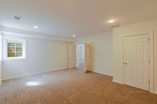 2606 Sweetgum Court, Valparaiso, IN 46383