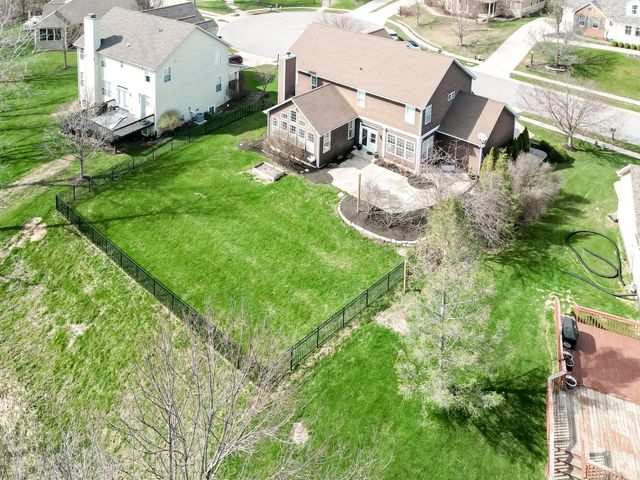2606 Sweetgum Court, Valparaiso, IN 46383