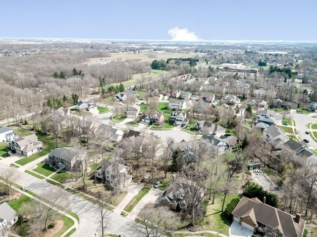 2606 Sweetgum Court, Valparaiso, IN 46383