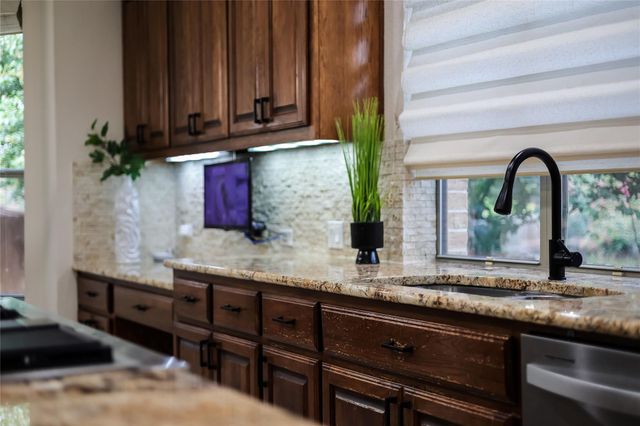 408 Ridgetop BND, Cedar Park, TX 78613