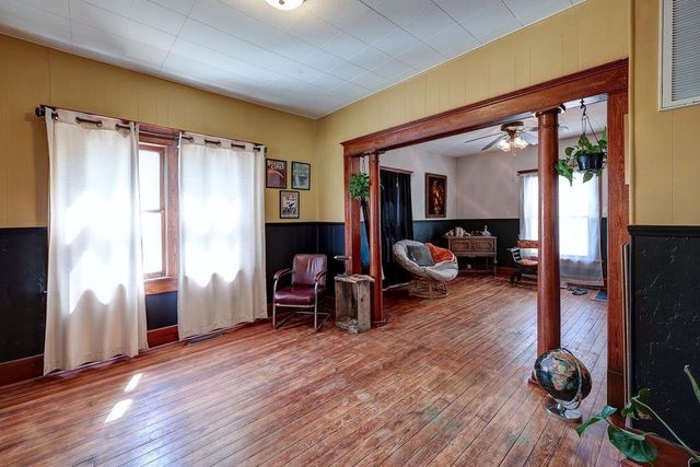 1012 Stewart St, Winfield, KS 67156