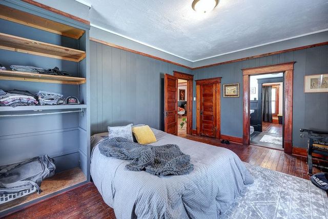 1012 Stewart St, Winfield, KS 67156