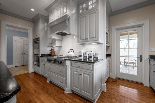 304 Holiday Road, Lexington, KY 40502