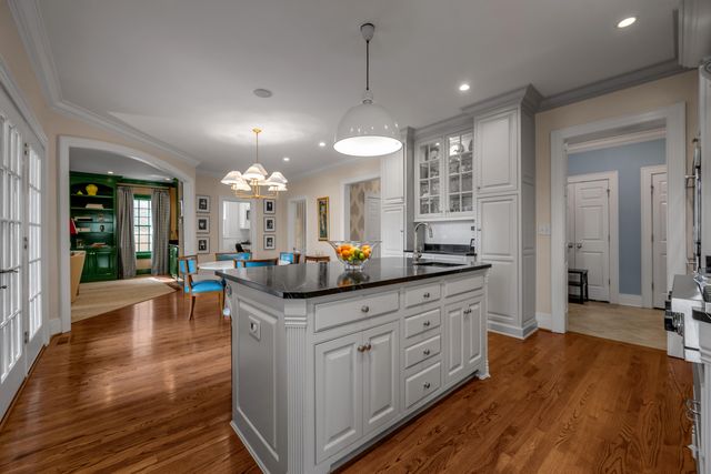 304 Holiday Road, Lexington, KY 40502