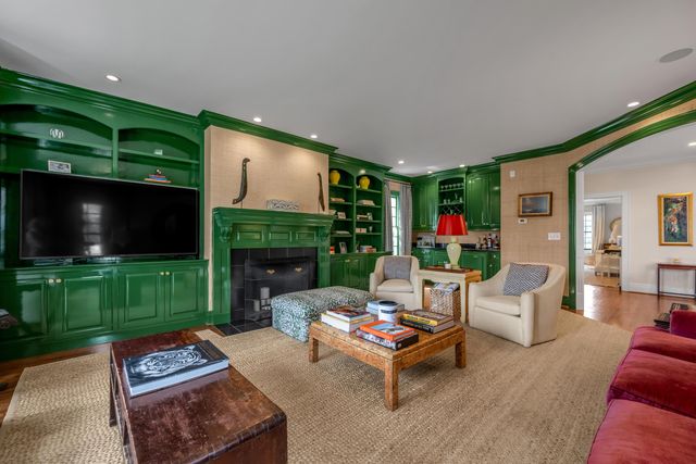 304 Holiday Road, Lexington, KY 40502