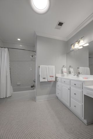 304 Holiday Road, Lexington, KY 40502