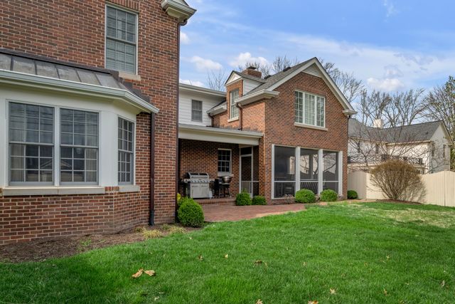 304 Holiday Road, Lexington, KY 40502