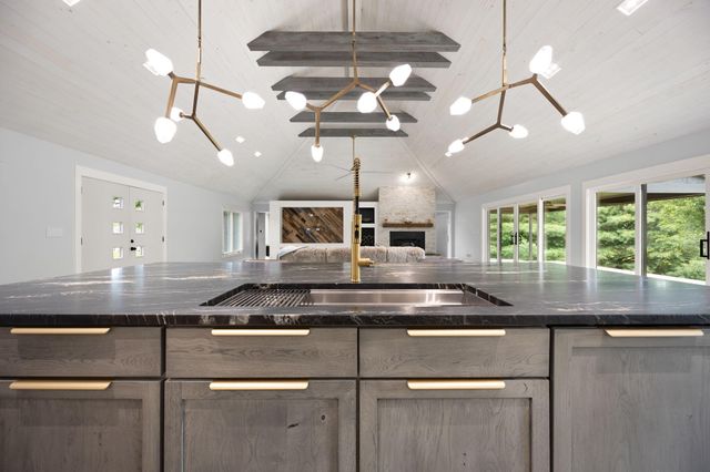 104 Barkley Estates, Nicholasville, KY 40356