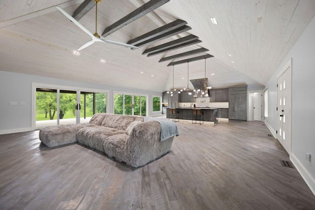 104 Barkley Estates, Nicholasville, KY 40356