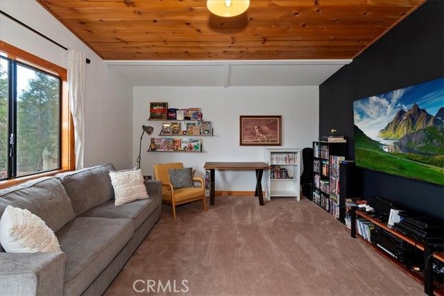 804 Sierra Vista, Twin Peaks, CA 92391