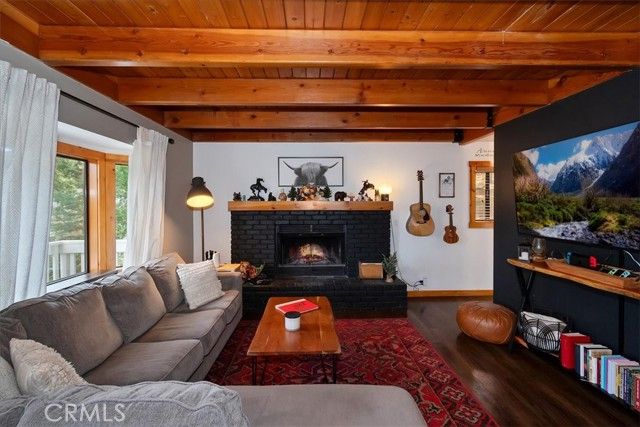 804 Sierra Vista, Twin Peaks, CA 92391