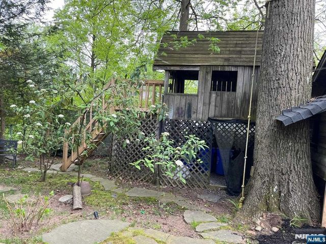 232 Riveredge Road, Tenafly, NJ 07670