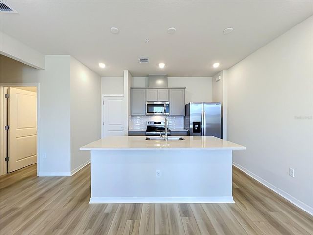 10654 EVENING STAR STREET, Orlando, FL 32829