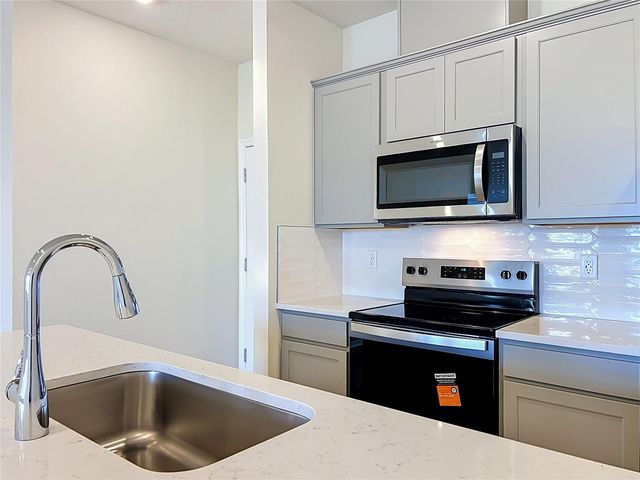10654 EVENING STAR STREET, Orlando, FL 32829