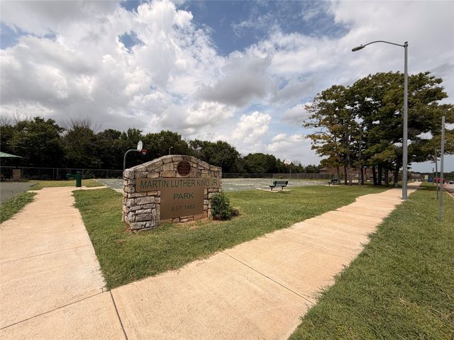 950 Bluff View Drive, Hutchins, TX 75141