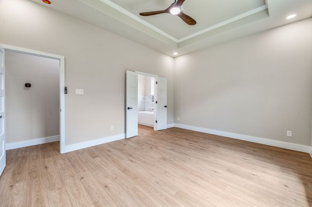 2603 Creek Drive, Granbury, TX 76048