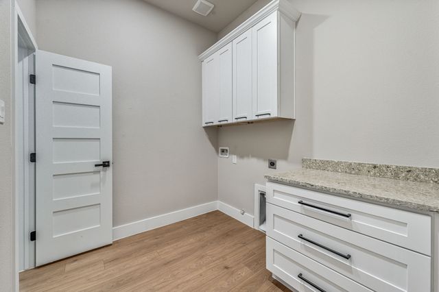2603 Creek Drive, Granbury, TX 76048