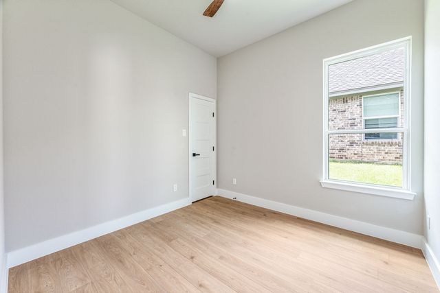 2603 Creek Drive, Granbury, TX 76048