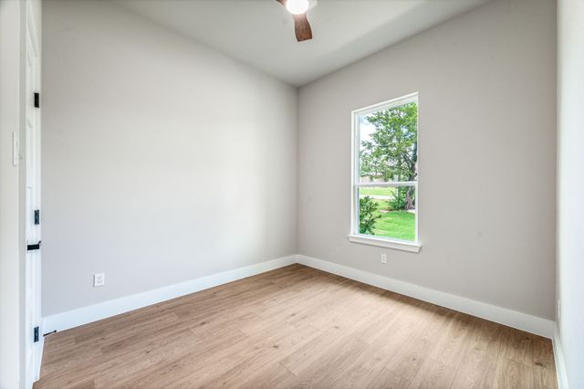2603 Creek Drive, Granbury, TX 76048