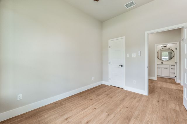 2603 Creek Drive, Granbury, TX 76048