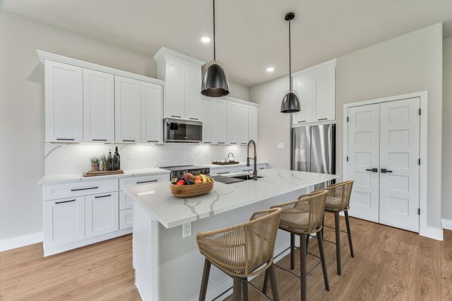 2603 Creek Drive, Granbury, TX 76048