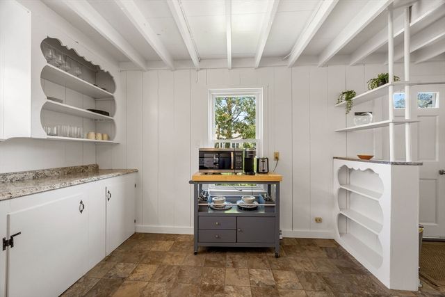 21 Lyndale Rd, Yarmouth, MA 02664