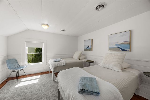 21 Lyndale Rd, Yarmouth, MA 02664