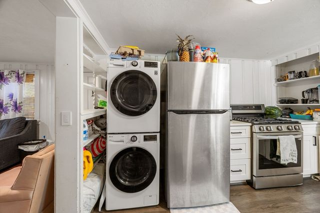 21 Lyndale Rd, Yarmouth, MA 02664