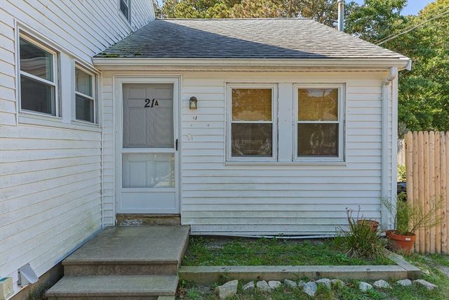 21 Lyndale Rd, Yarmouth, MA 02664