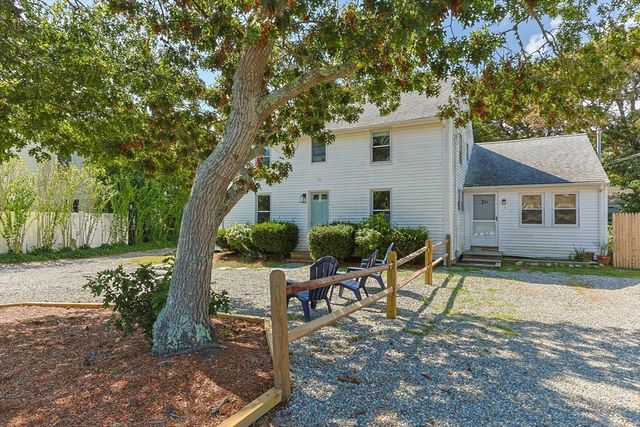 21 Lyndale Rd, Yarmouth, MA 02664
