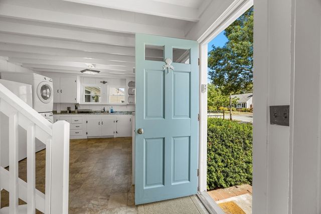 21 Lyndale Rd, Yarmouth, MA 02664