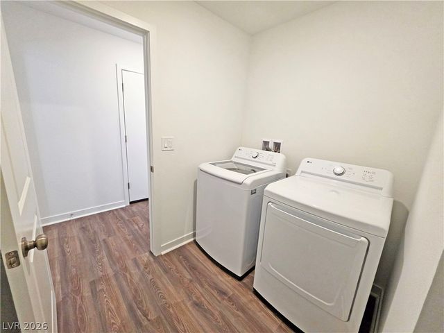 663 East Huyana Wind Drive, Pahrump, NV 89048
