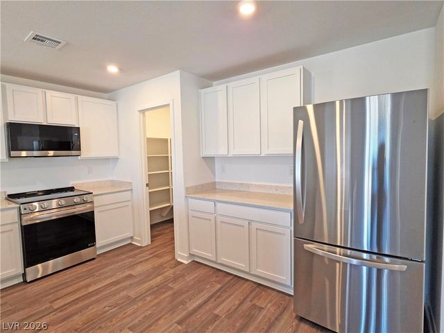 663 East Huyana Wind Drive, Pahrump, NV 89048
