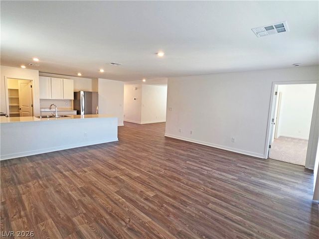 663 East Huyana Wind Drive, Pahrump, NV 89048