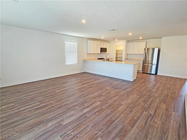 663 East Huyana Wind Drive, Pahrump, NV 89048