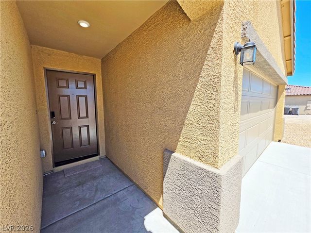 663 East Huyana Wind Drive, Pahrump, NV 89048