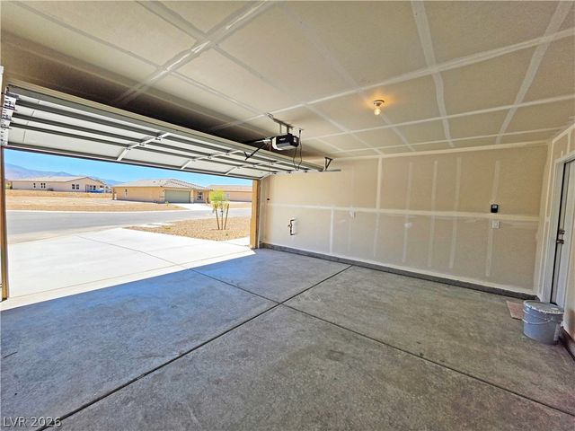 663 East Huyana Wind Drive, Pahrump, NV 89048